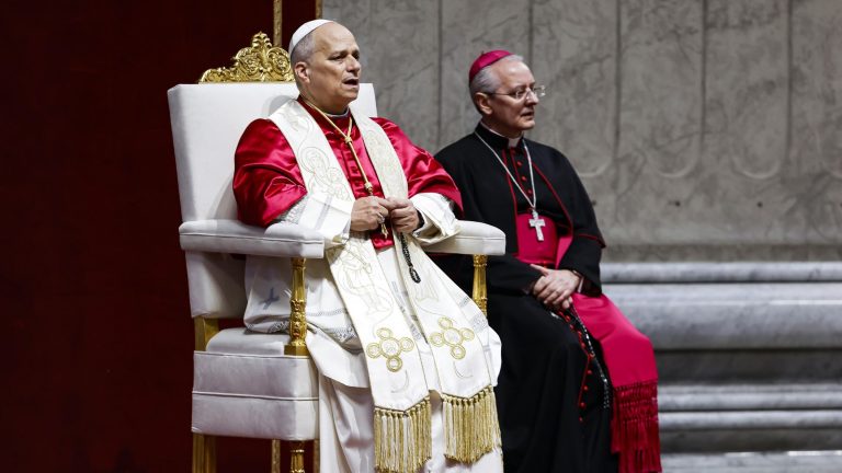 papa-leao-xiv-terco-paz.jpg