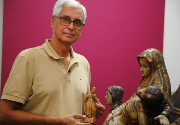 2025-11-10-mega-exposicao-de-artes-sacra-em-nova-iguacu_rf-18-1200x800.jpg