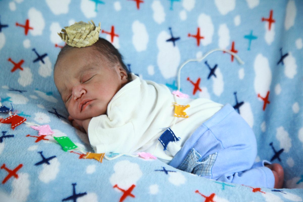 2026-07-27-bebe-newborn-tema-julino_rf-45-1200x800.jpg