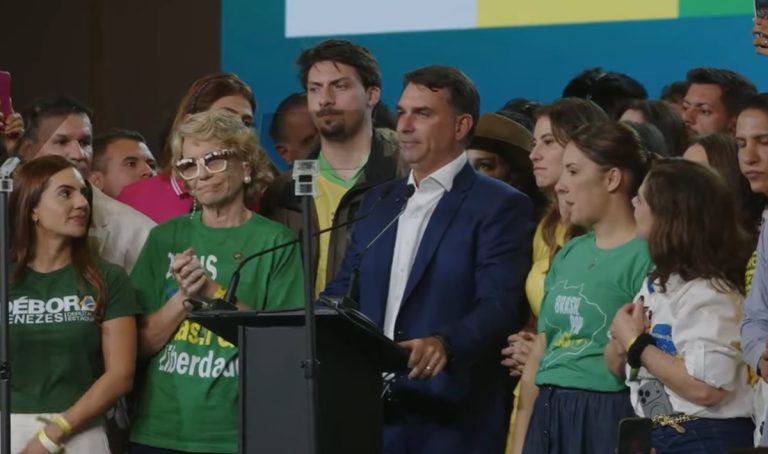 flavio-bolsonaro.png